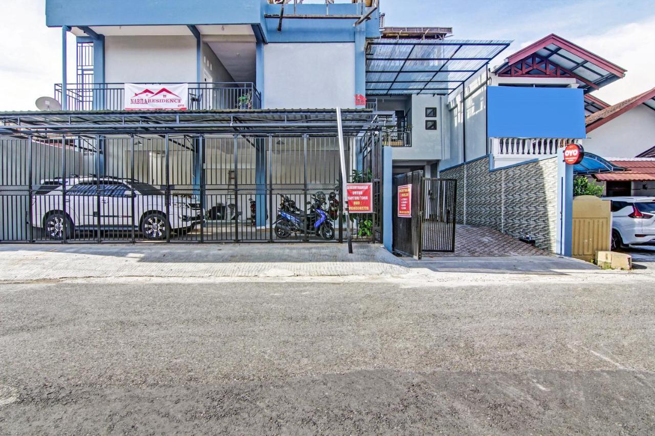 Oyo 90704 Nabila Residence Syariah Паданг Екстериор снимка