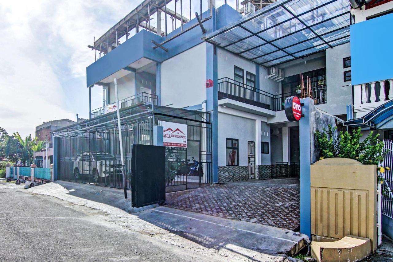 Oyo 90704 Nabila Residence Syariah Паданг Екстериор снимка