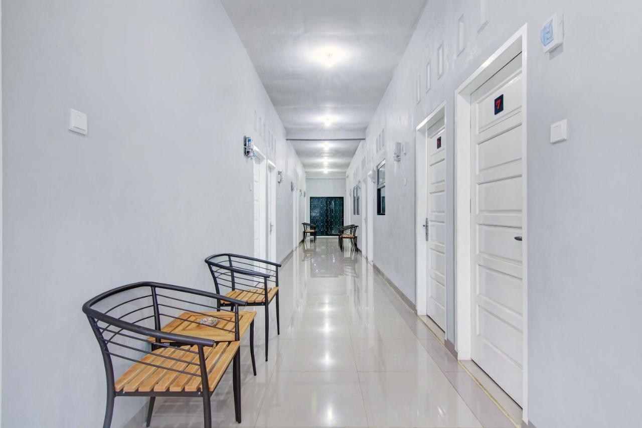 Oyo 90704 Nabila Residence Syariah Паданг Екстериор снимка