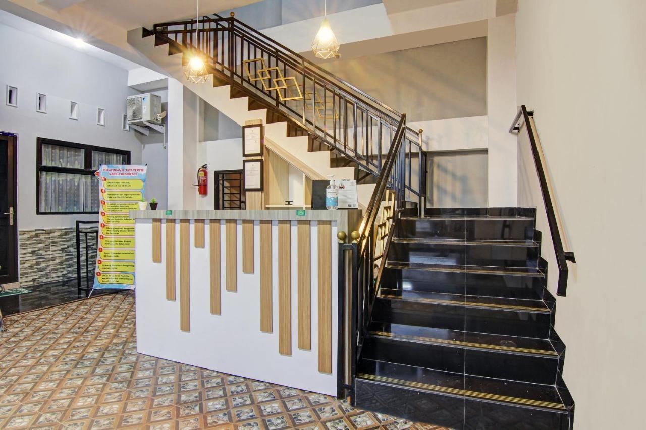 Oyo 90704 Nabila Residence Syariah Паданг Екстериор снимка