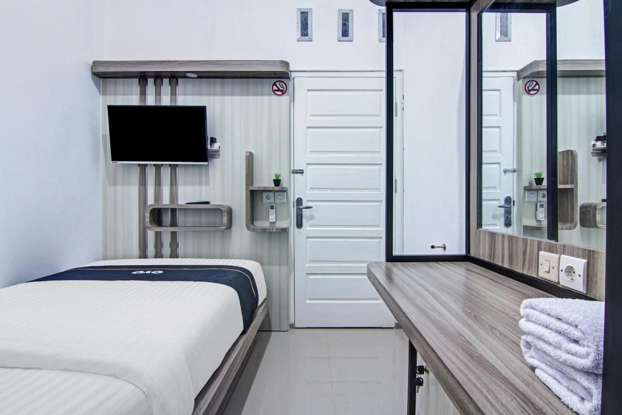 Oyo 90704 Nabila Residence Syariah Паданг Екстериор снимка