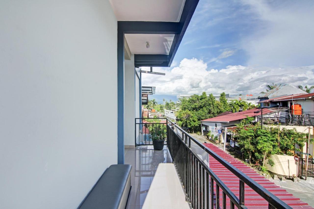 Oyo 90704 Nabila Residence Syariah Паданг Екстериор снимка